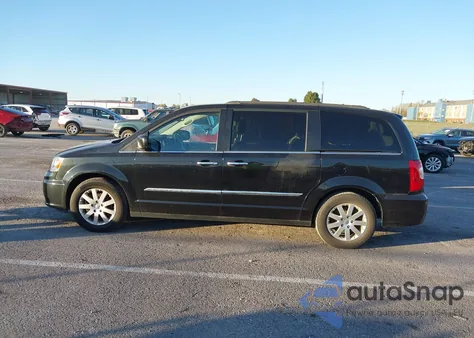 2015 Chrysler Town & Country Touring из США, поврежденный, VIN 2C4RC1BG5FR611364